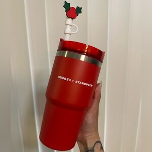 ⭐️SOLD⭐️ NWT 20oz Starbucks x Stanley Korea Holiday